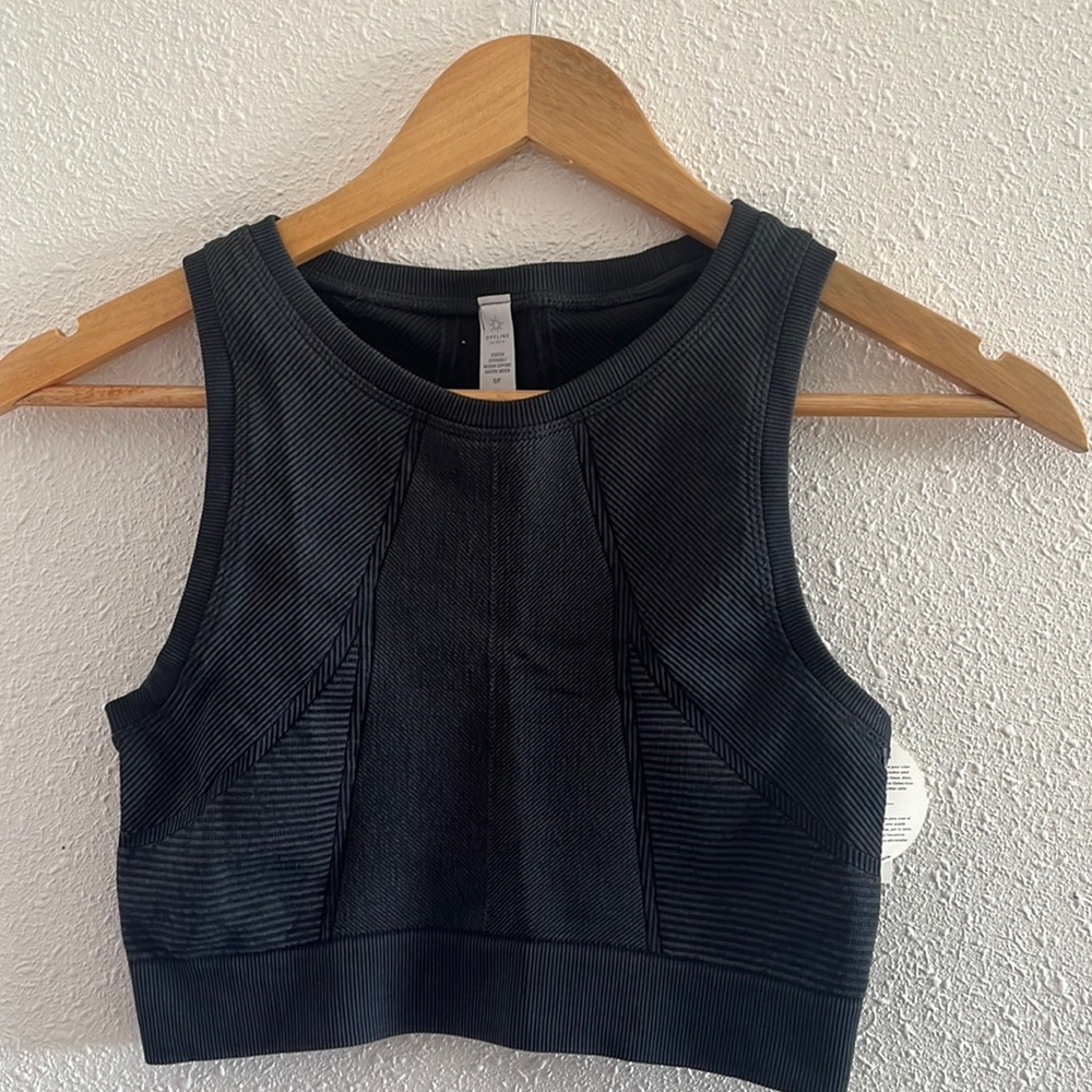 Aerie Offline sports top